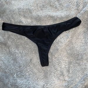 Boutine LA Black Scrunch Bottoms